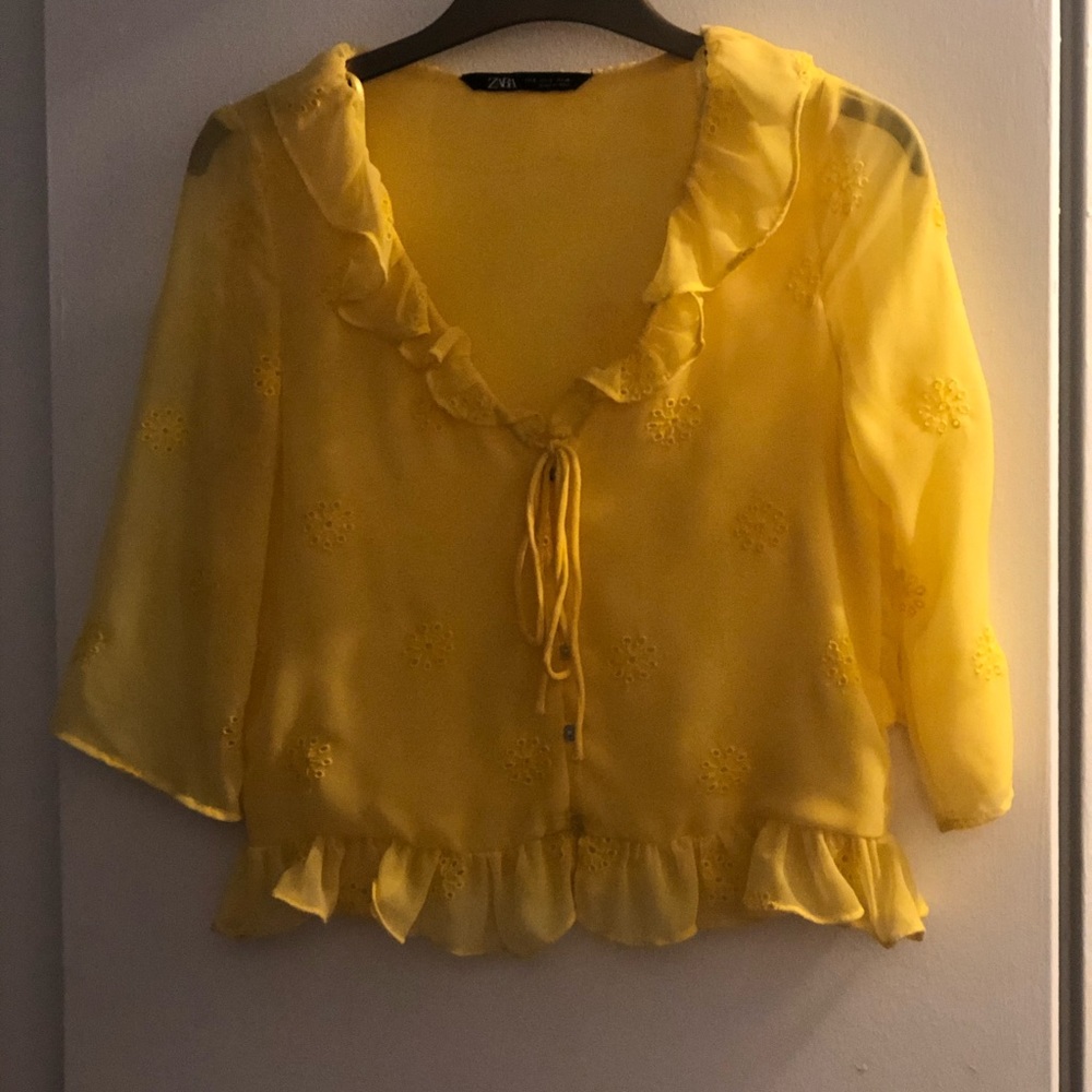 Zara Ruffle Top - Picture 2 of 5
